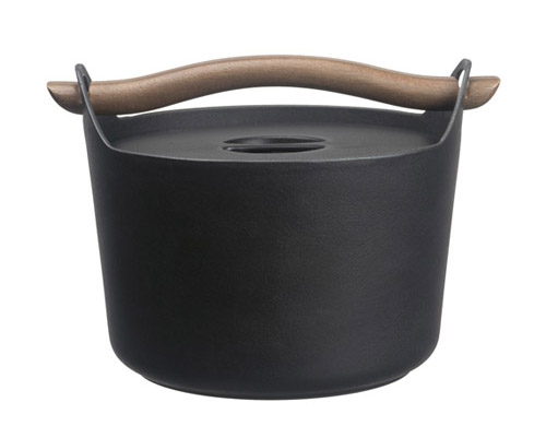sarpaneva cast iron pot