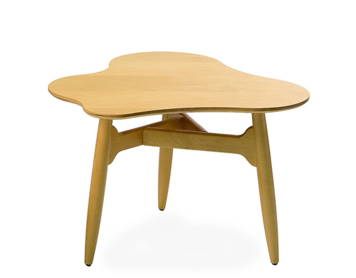 tee-tee low table