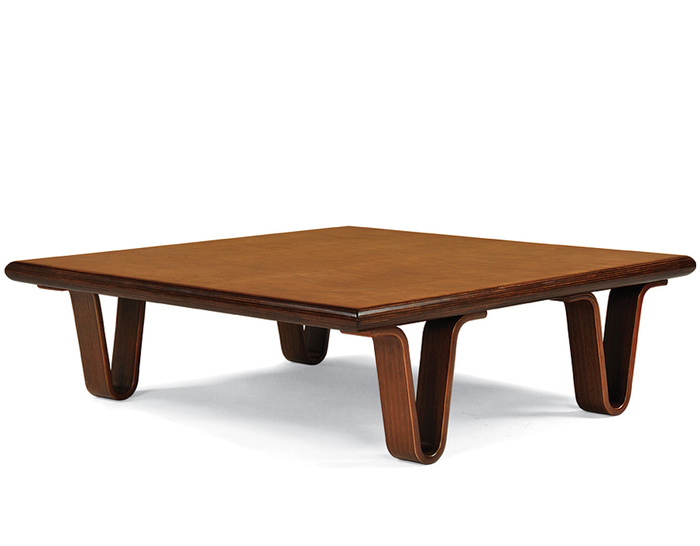 case study bentwood corner table
