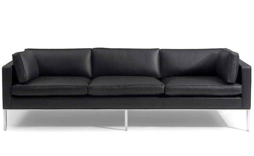 905 2.5 seat 3 cushion comfort sofa