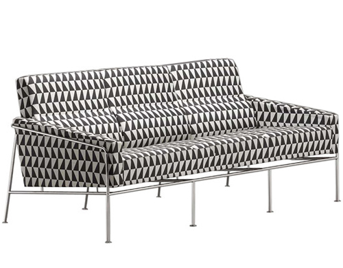 arne jacobsen series 3300 3 seat sofa