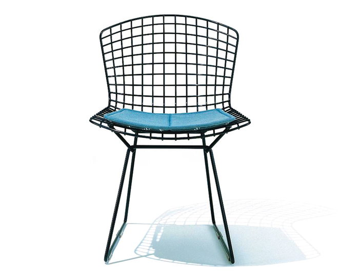bertoia side chair with seat cushion