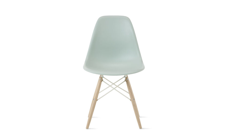 eames molded plastic side chair with dowel base