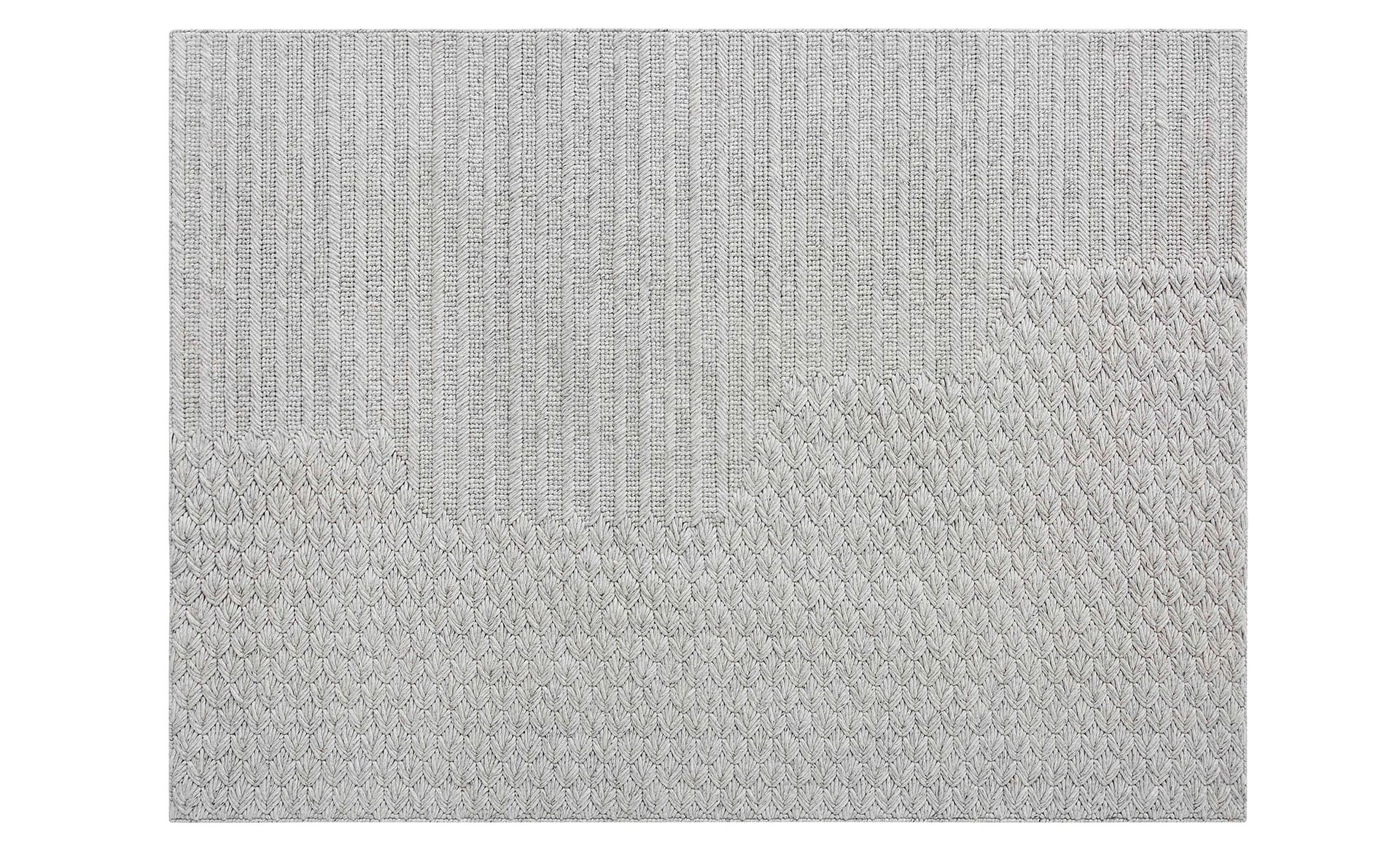 Chaddar Rug / 5'8" x 7'7" / grey