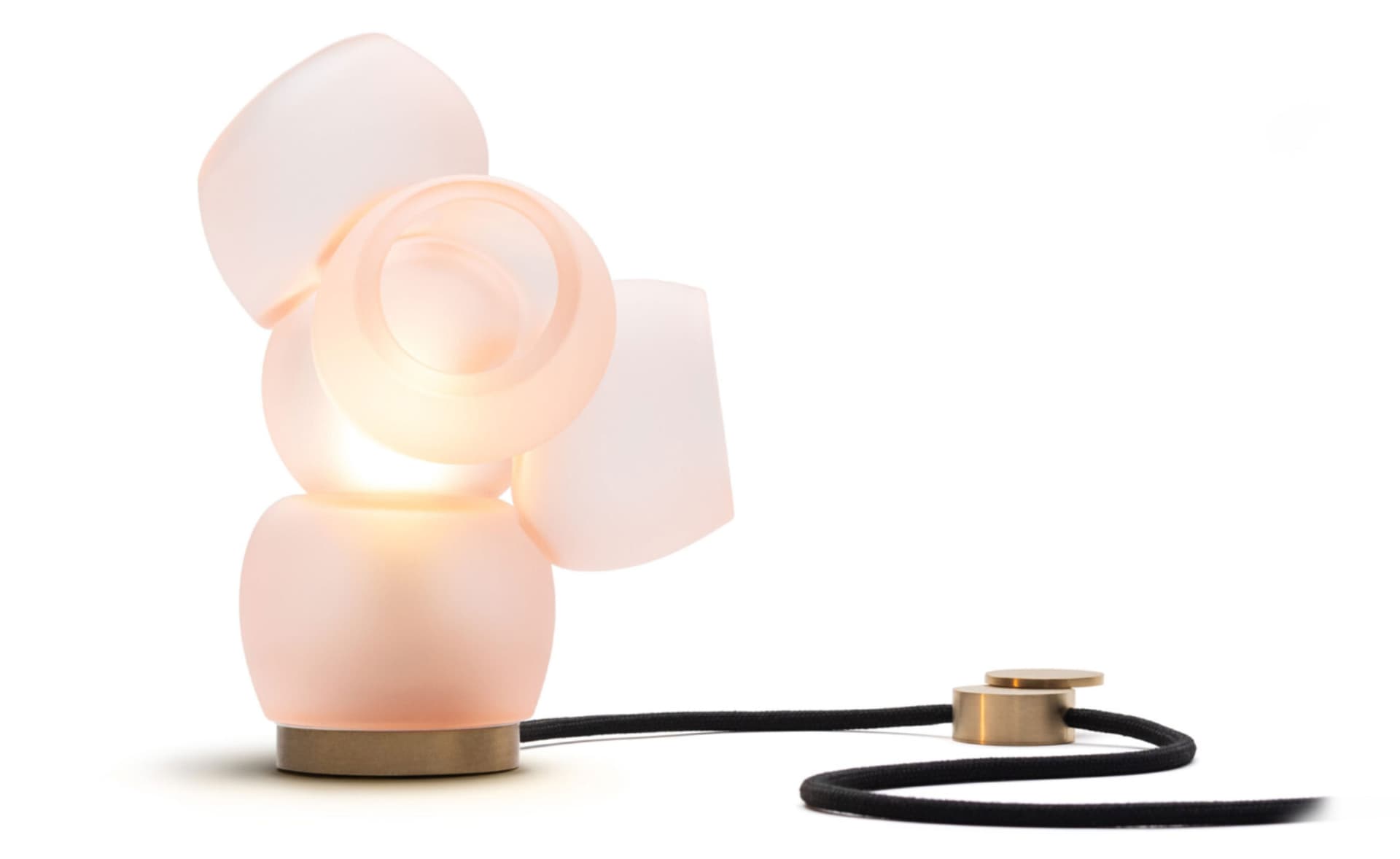 Bocci 100t Table Lamp / LED - 2500K / brass / pink