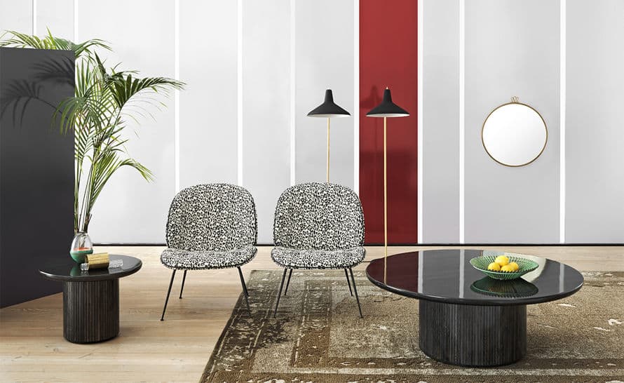 beetle lounge chair with conic base