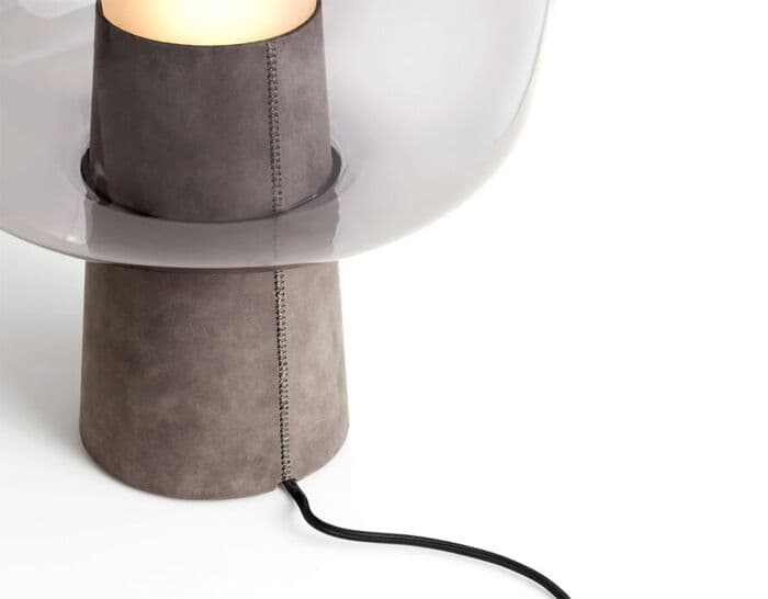 bully table lamp