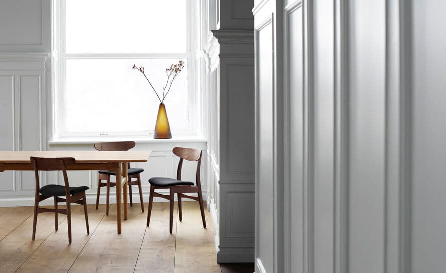CH327 Dining Table