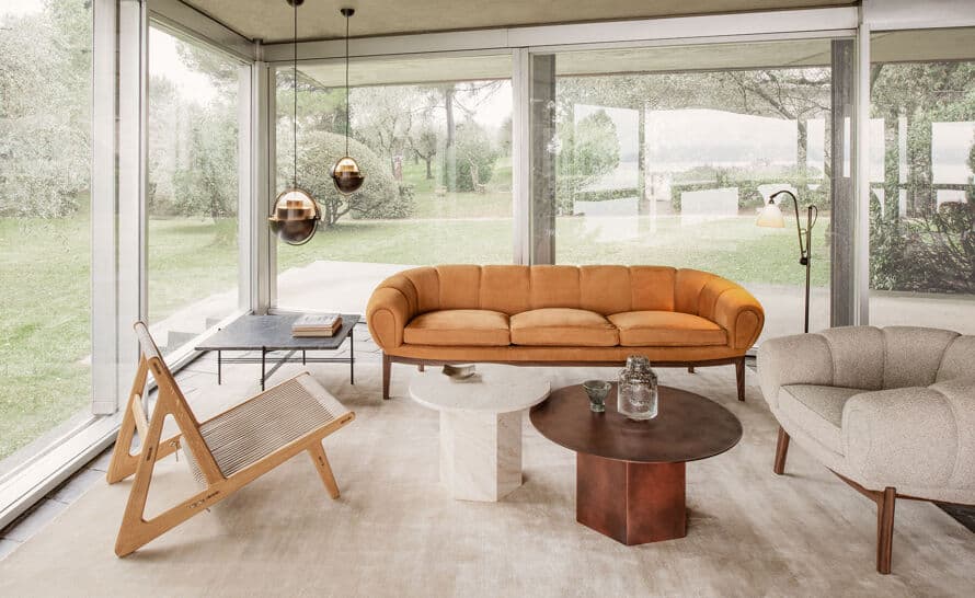 croissant lounge chair