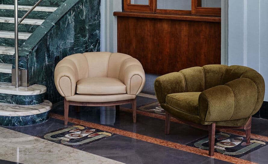 croissant lounge chair