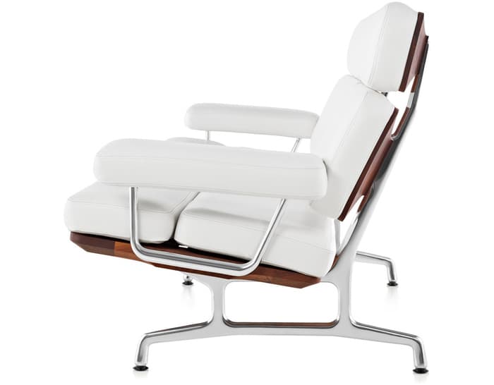 eames&reg; 3 seat sofa