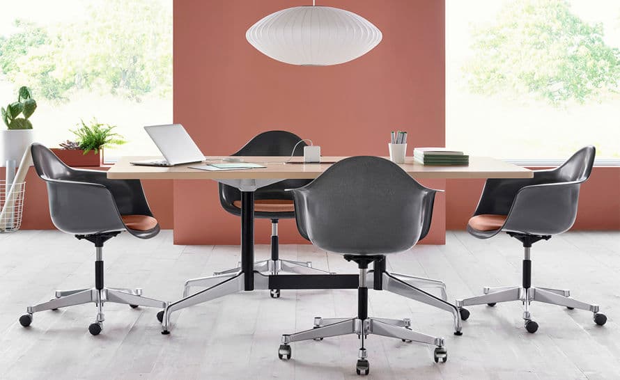 eames&reg; armchair with task base