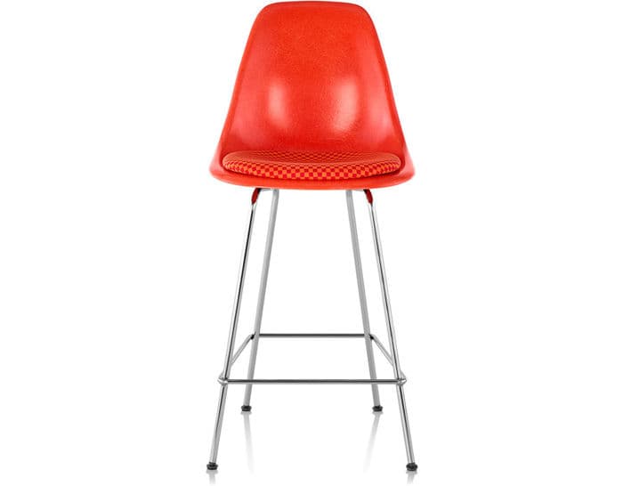 eames&reg; molded fiberglass stool with seat pad