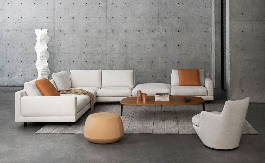 elle standard armchair