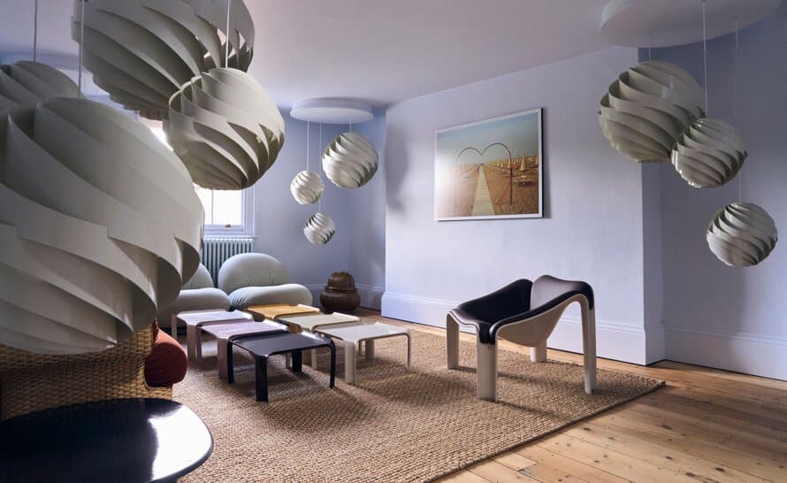F300 Lounge – thumbnail image #15