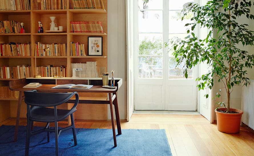 harold desk 106