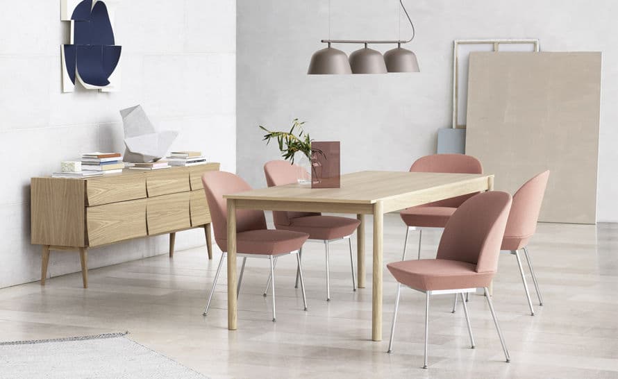 linear wood table