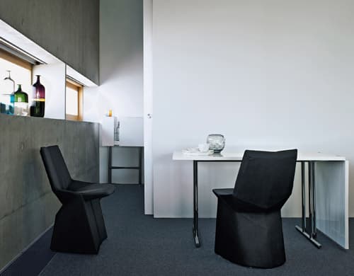 lou perou table