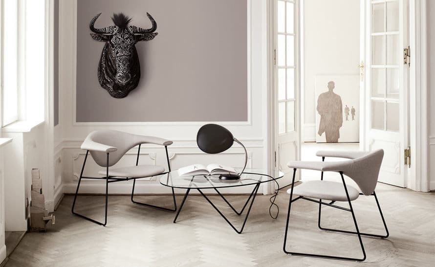 masculo lounge chair with sled base