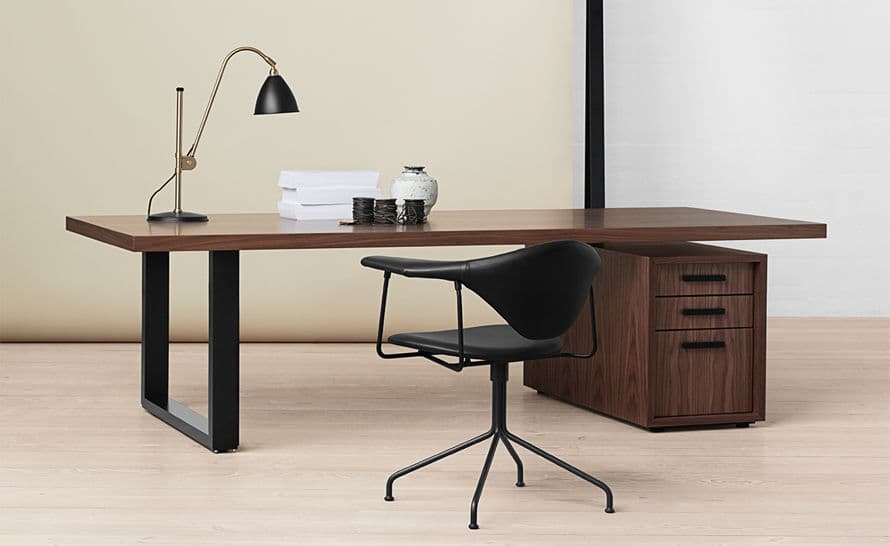 masculo swivel base chair