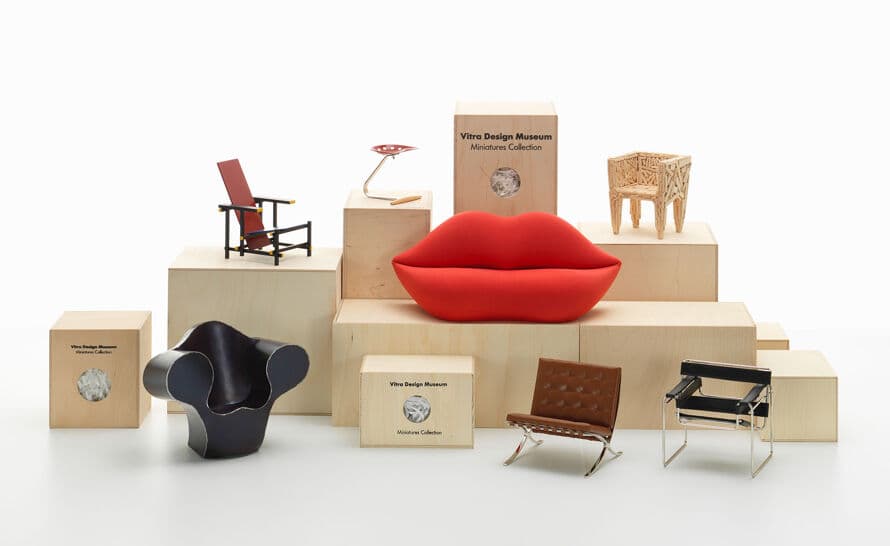 Miniature Nelson Coconut Chair