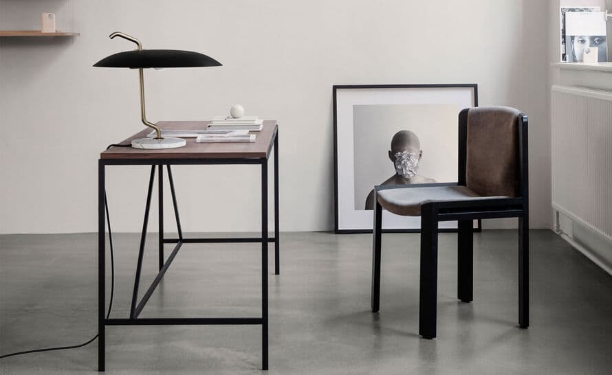 Model 537 Table Lamp