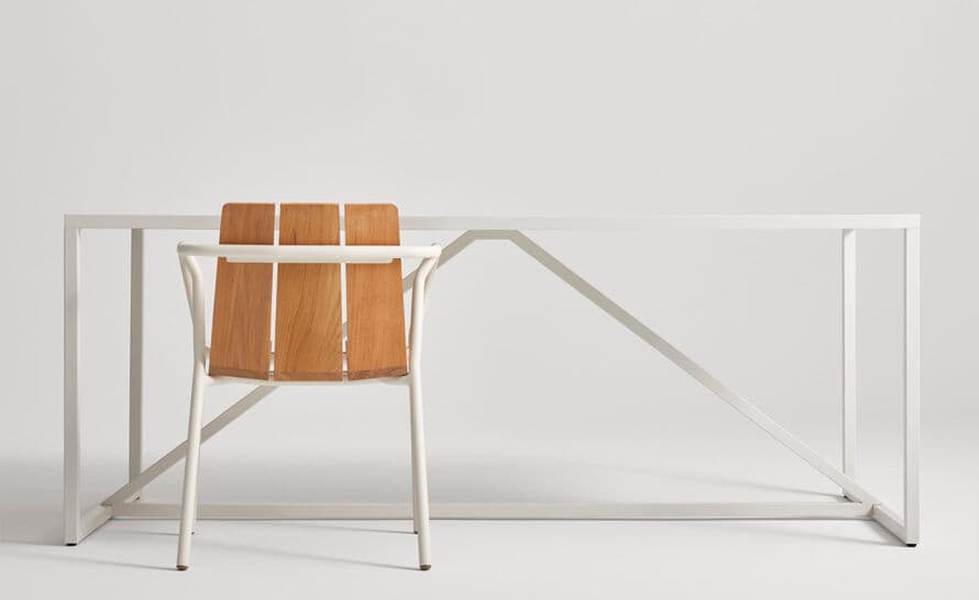 offline outdoor dining chair
