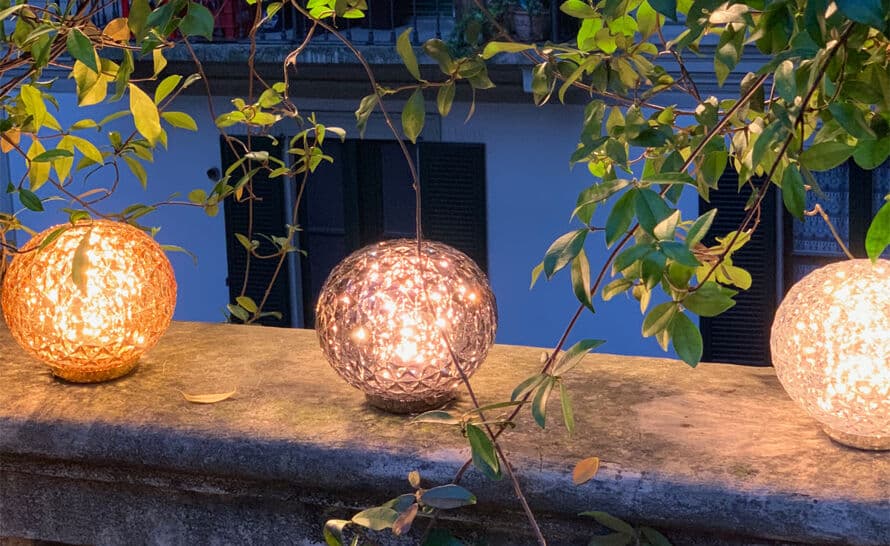 planet mini table lamp