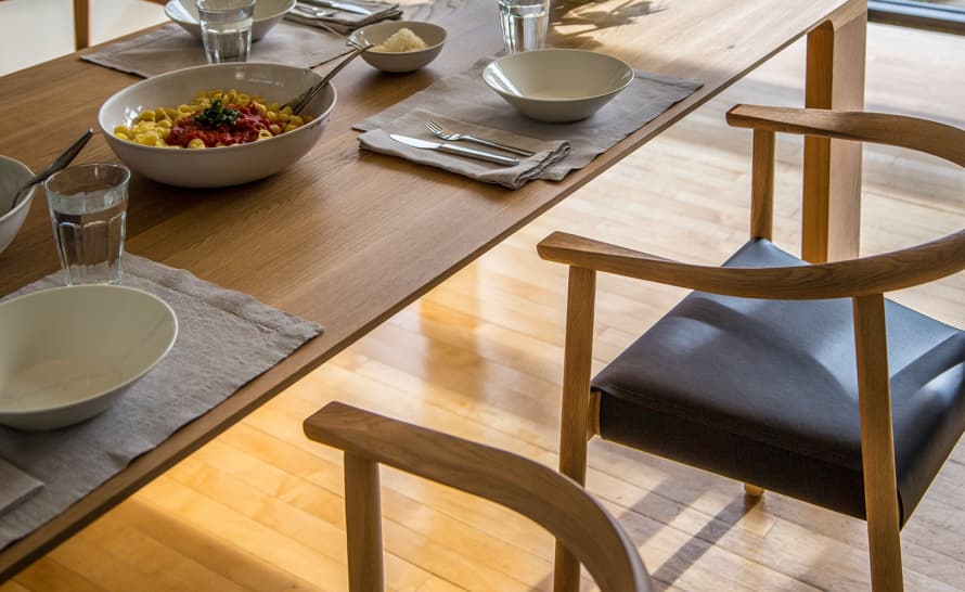 radii dining table – thumbnail image #6