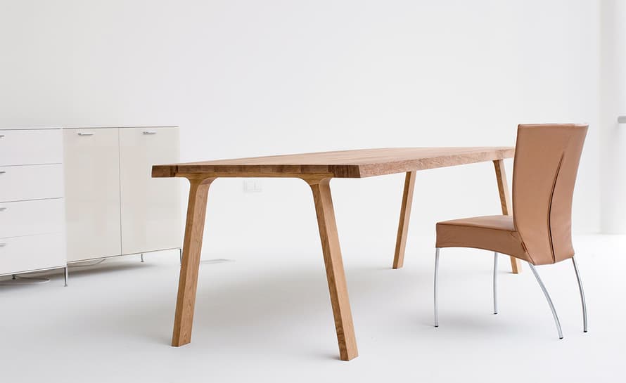 spica dining chair