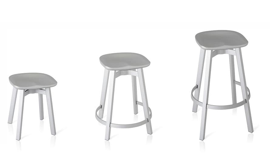 su small stool with plastic seat
