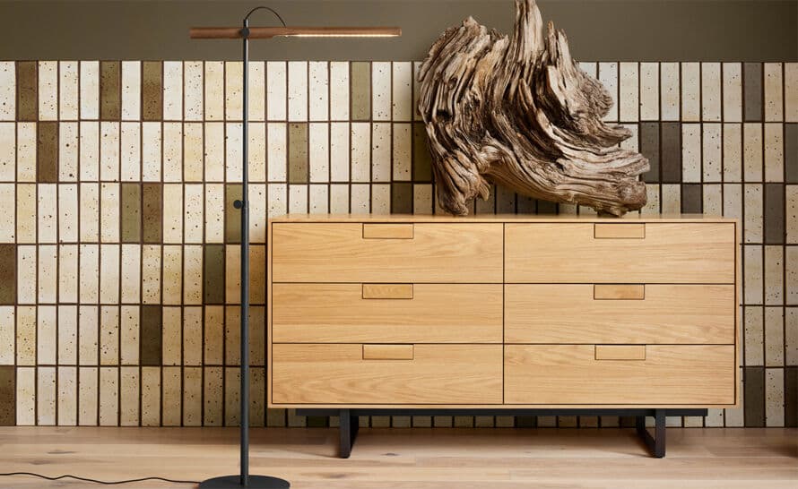 type a task floor lamp