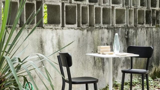 Déjà-vu Dining Chair video