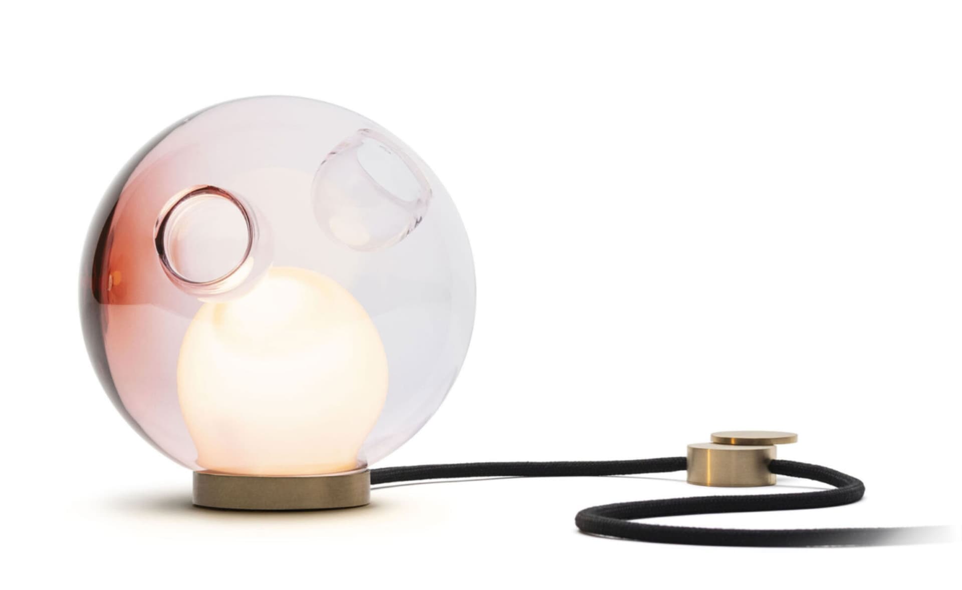 Bocci 28t Table Lamp / LED - 2500K / brass / translucent pink 1