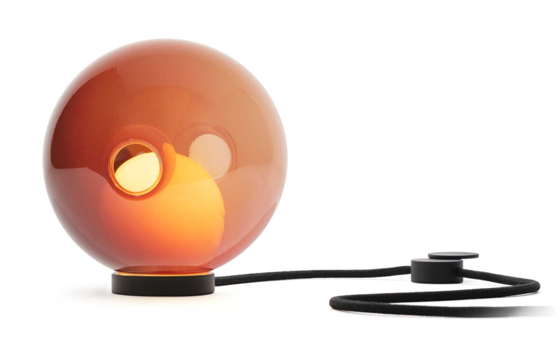 Bocci 28t Table Lamp / LED - 2500K / black / opaque red 2