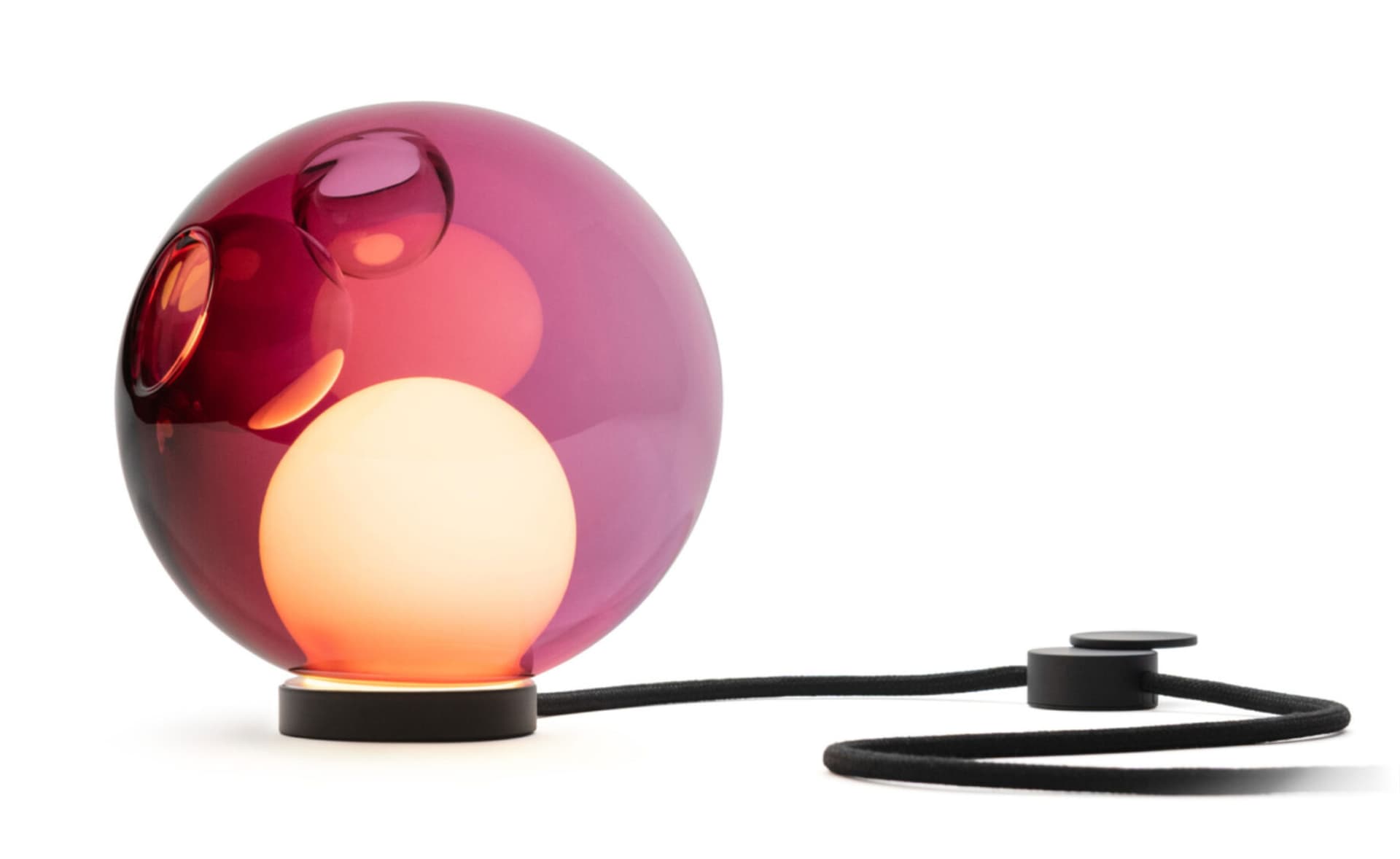 Bocci 28t Table Lamp / LED - 2500K / black / translucent pink 2