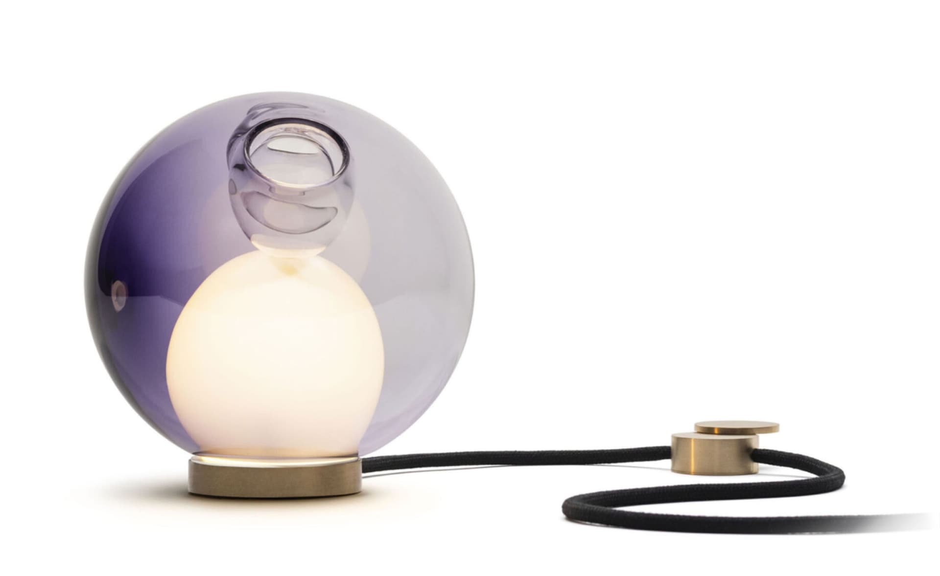 Bocci 28t Table Lamp / LED - 3000K / brass / translucent purple 2