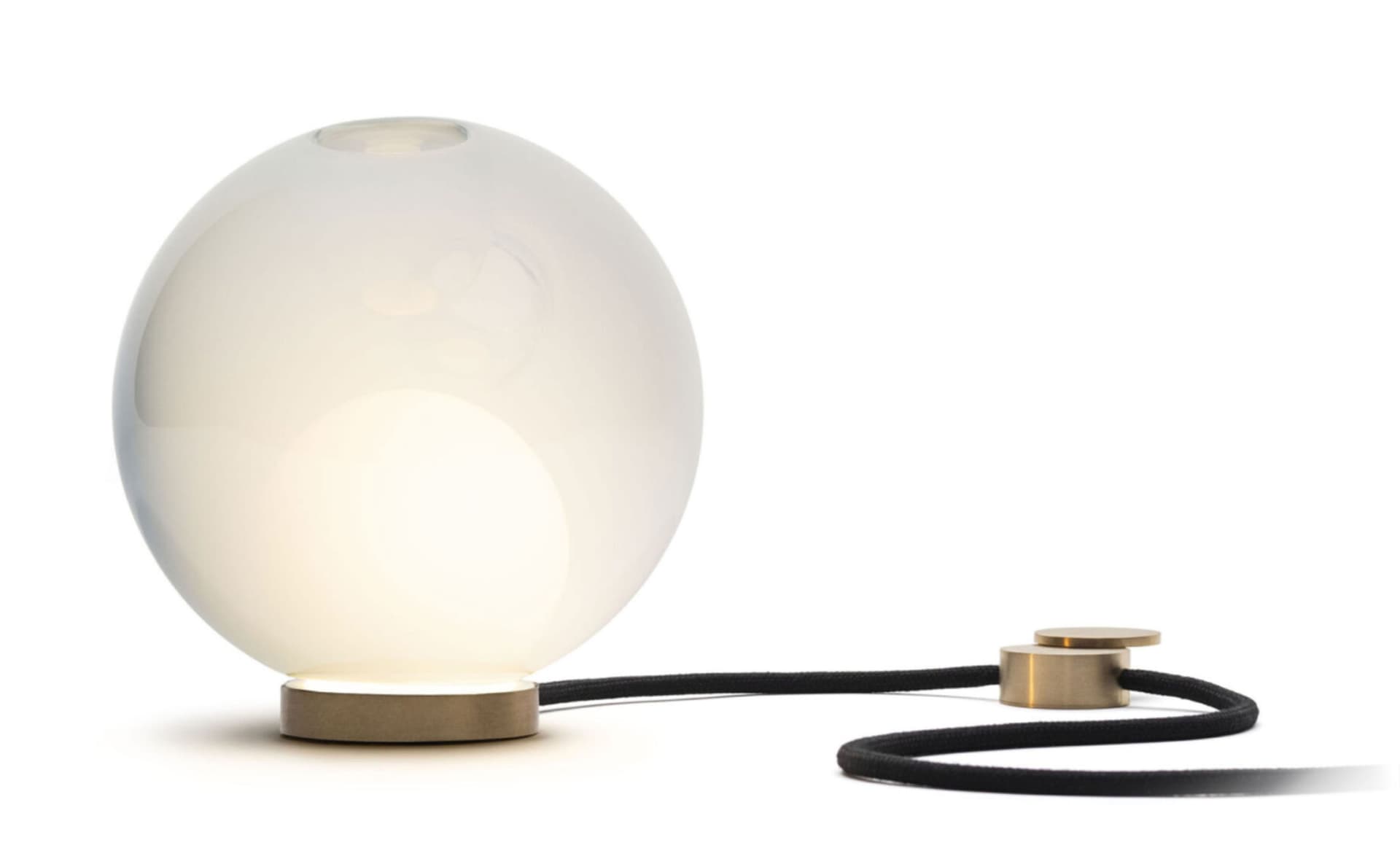 Bocci 28t Table Lamp / LED - 3000K / brass / opaque blue 5