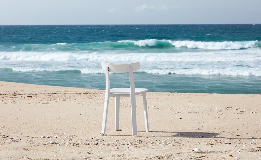 All Plastic Chair (APC) by Jasper Morrison for Vitra | hive