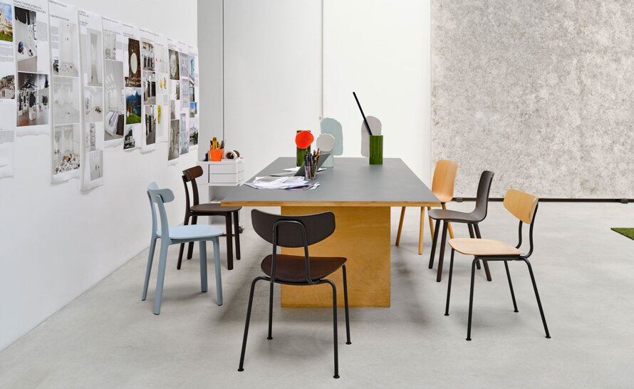 All Plastic Chair (APC) by Jasper Morrison for Vitra | hive