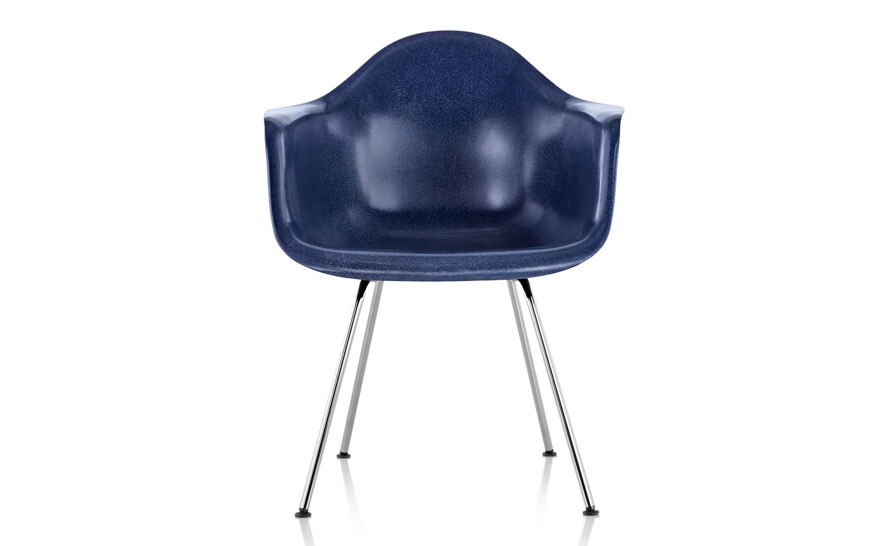 eames® molded fiberglass armchair with 4 leg base