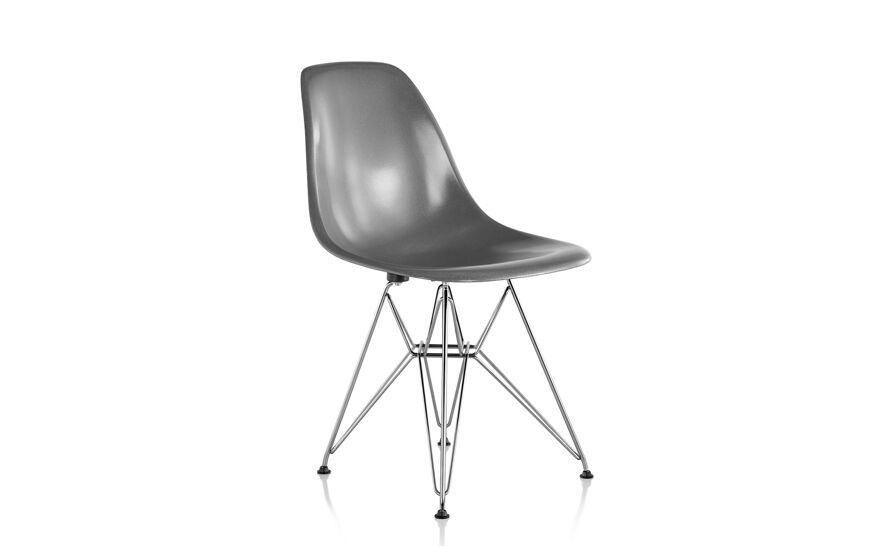 eames® molded fiberglass side chair with wire