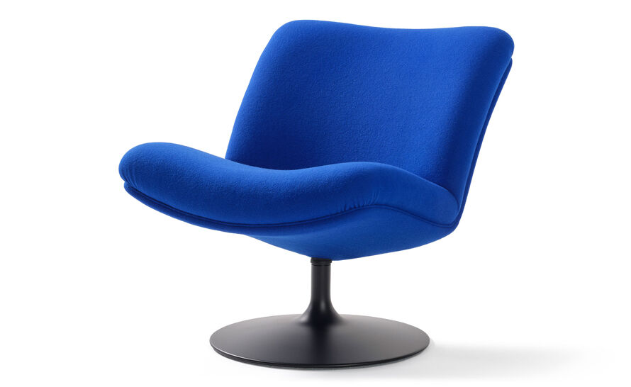 F504 Lounge Chair