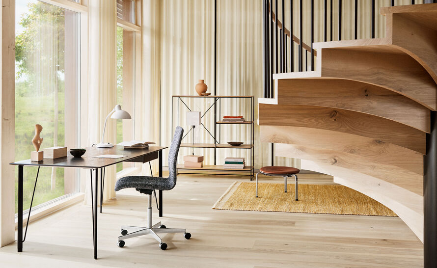 FH3605 Writing Desk by Arne Jacobsen from Fritz Hansen hive