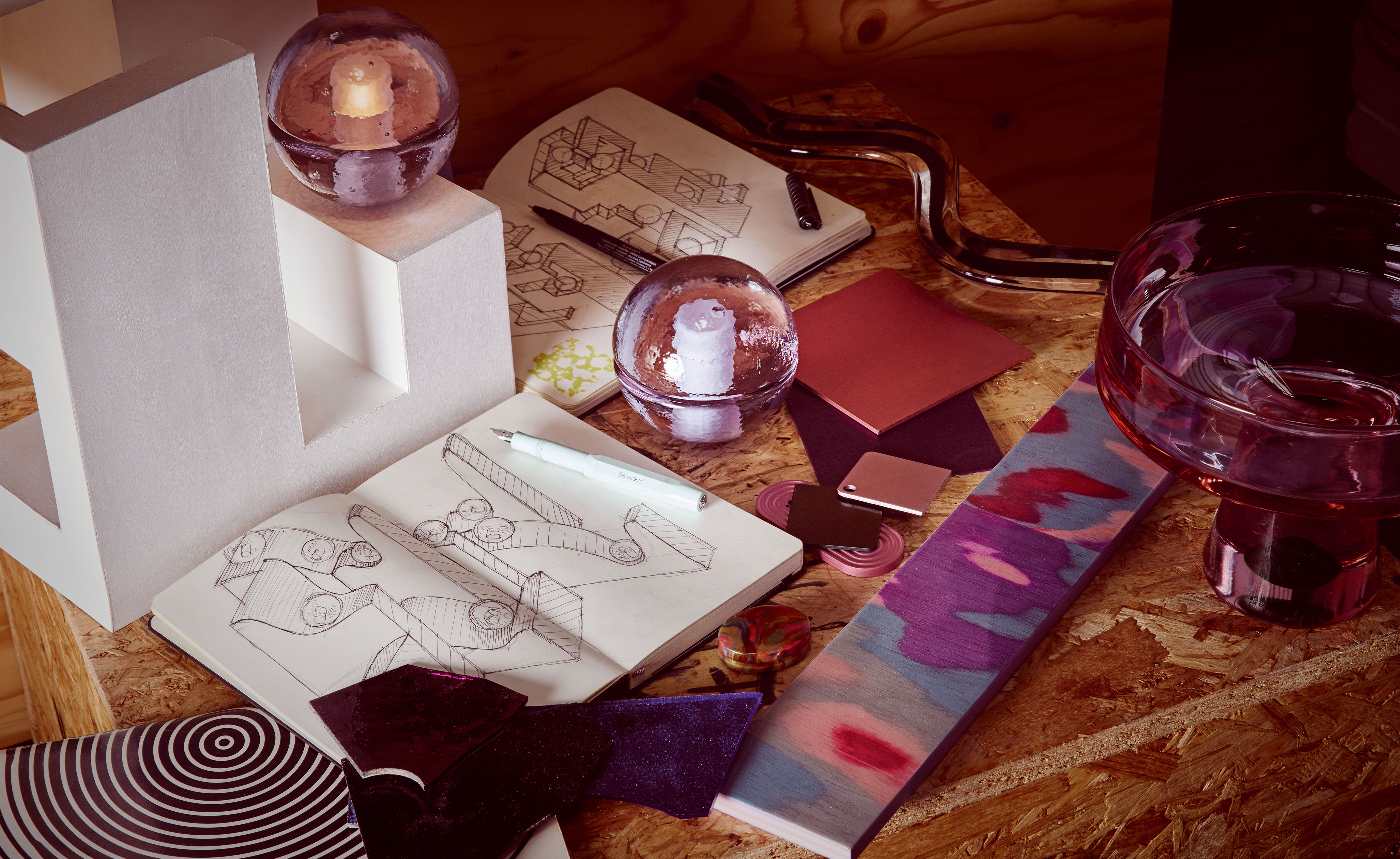 14p Portable Table Lamp