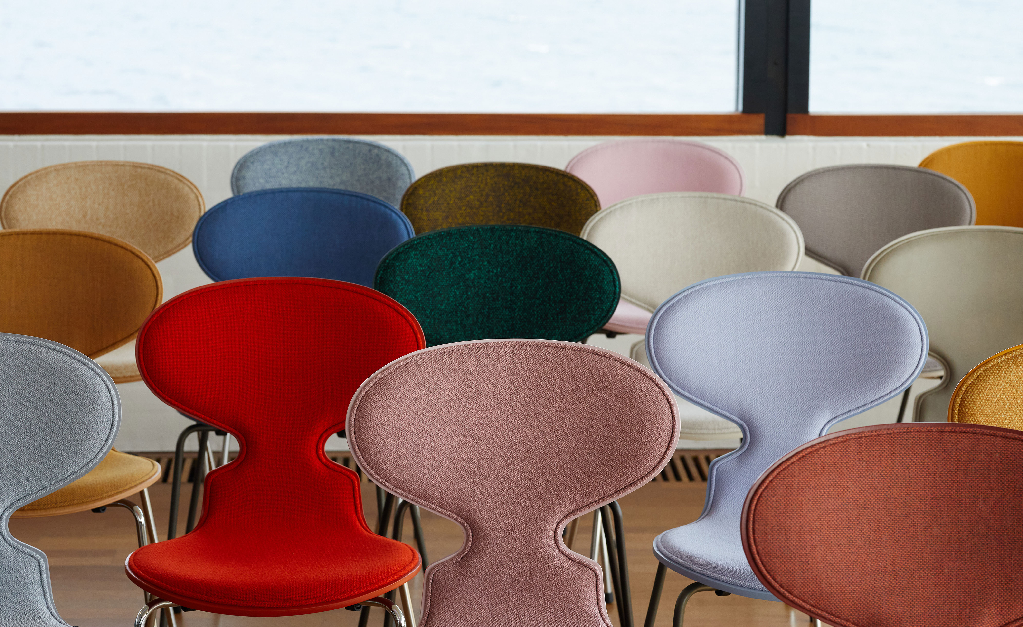 3-Leg Ant Chair, Colored Veneer