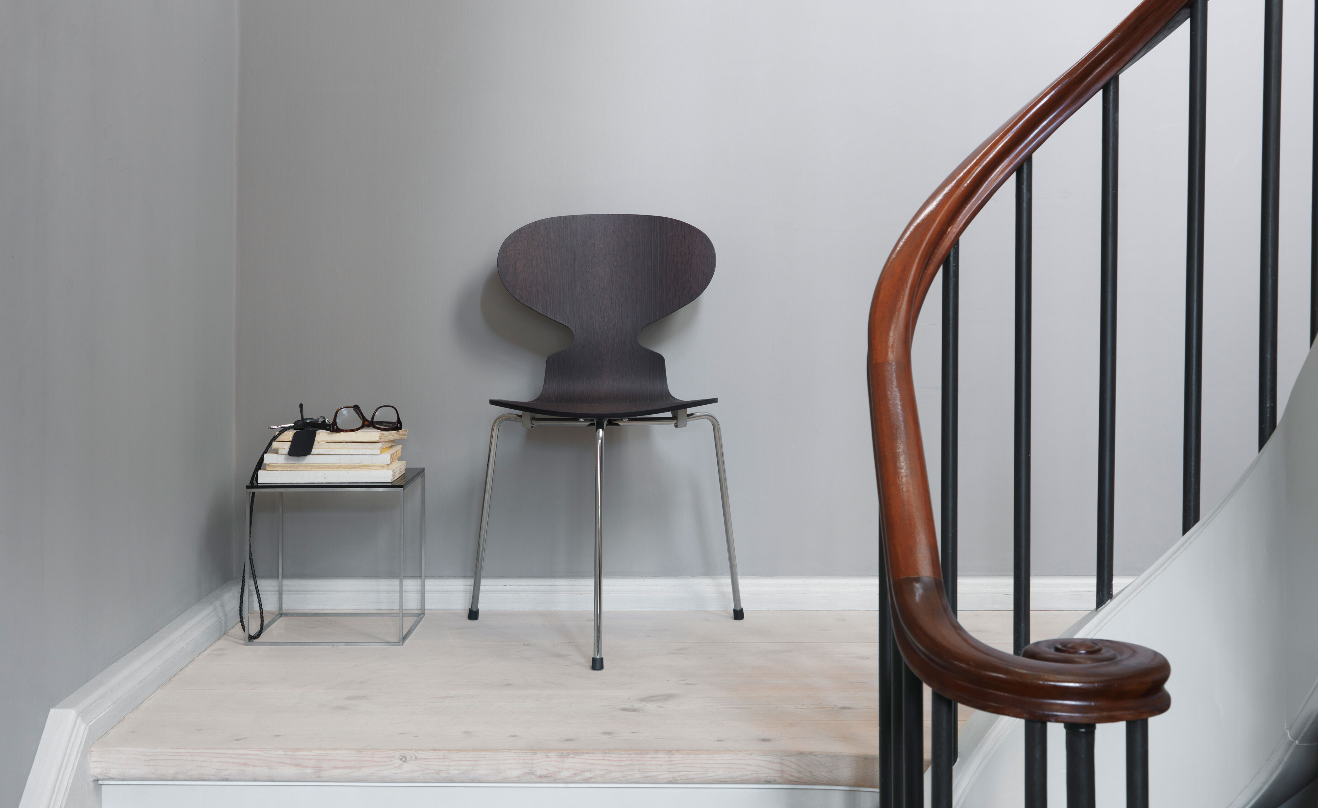 3-Leg Ant Chair, Colored Veneer