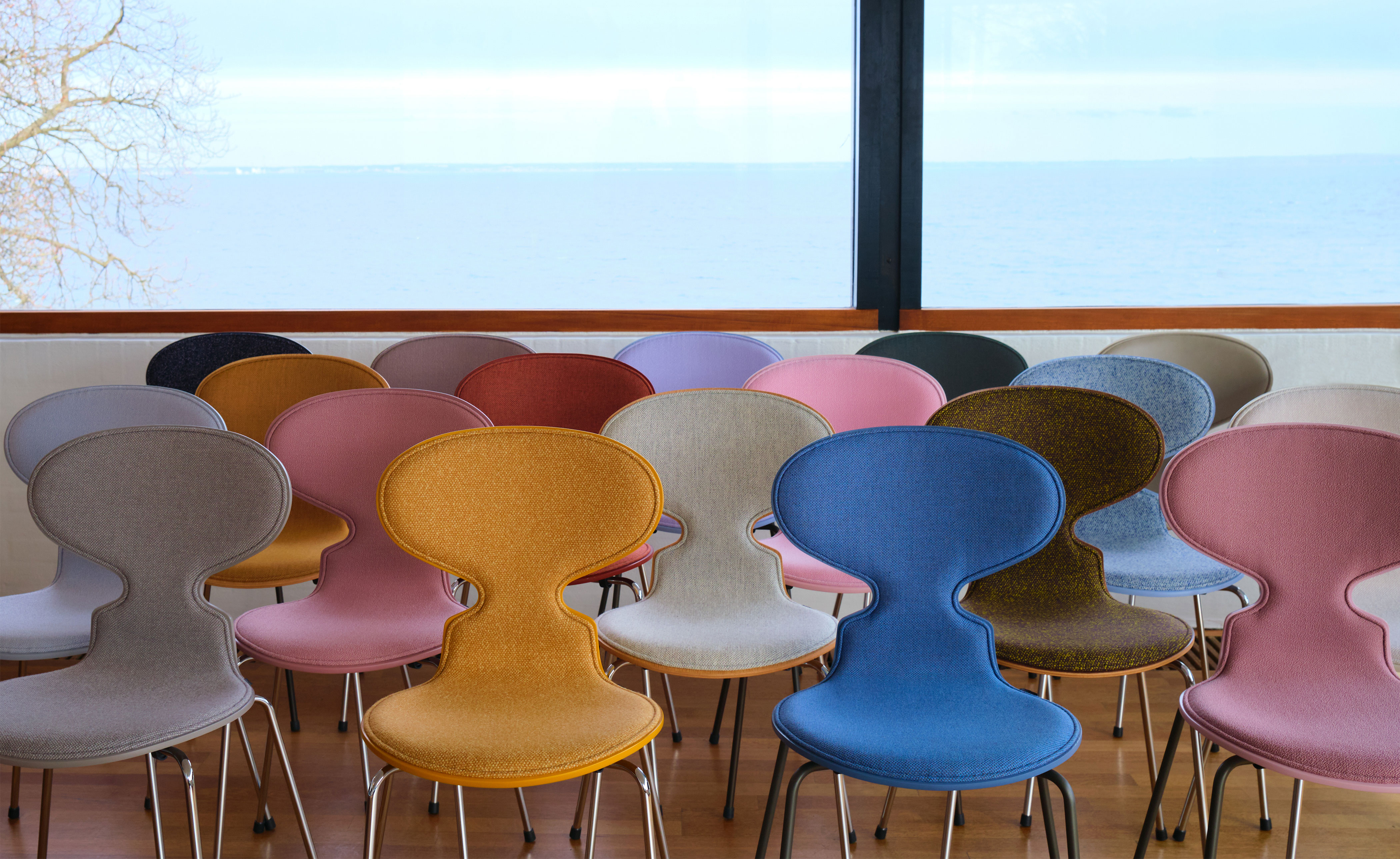 3-Leg Ant Chair, Colored Veneer