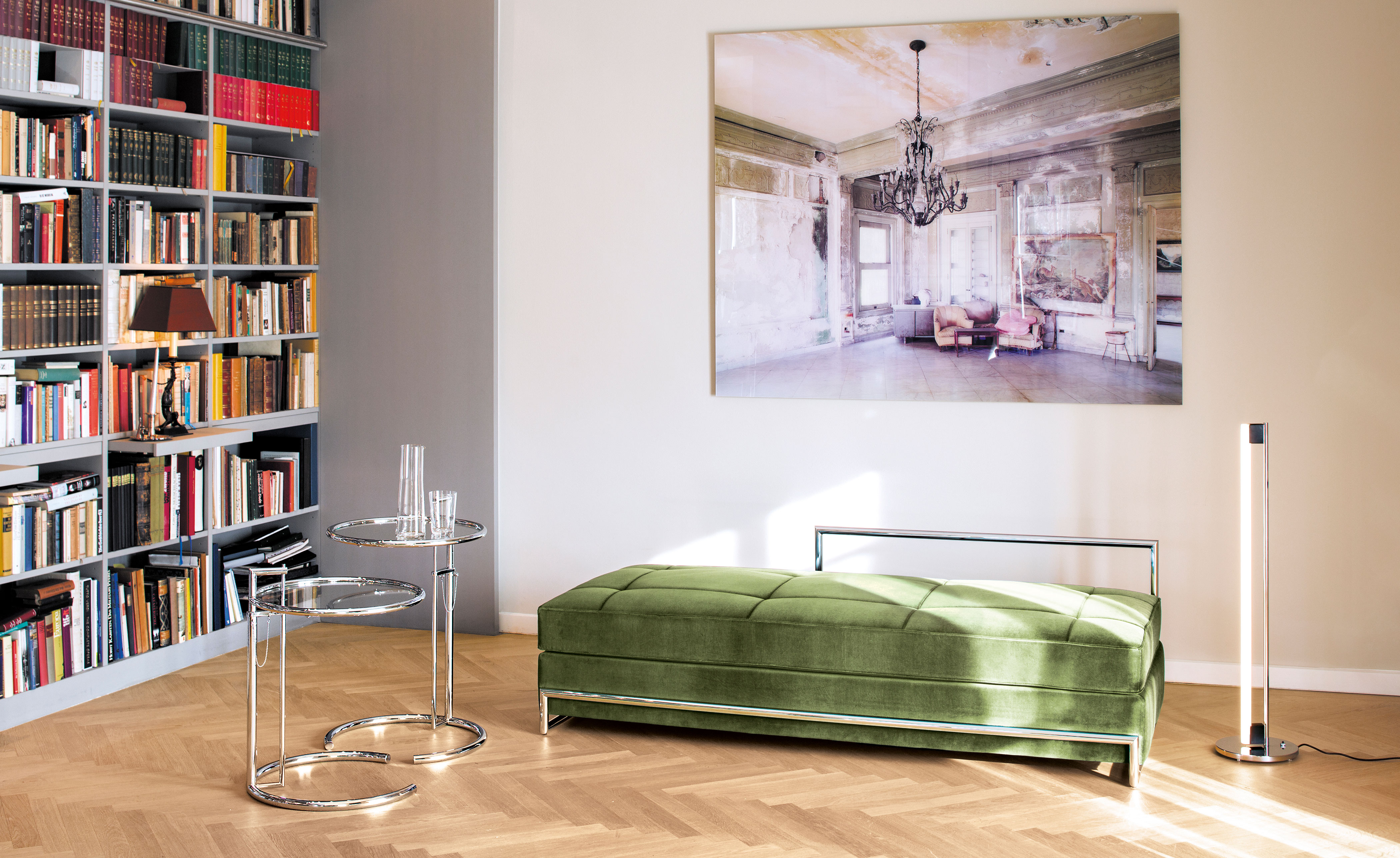 アイリーングレイ ClassiCon（リプロダクション）E1027 Adjustable Table E1027 2-Pack by Eileen Gray for Classicon | hive