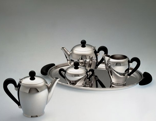 bombé coffee pot